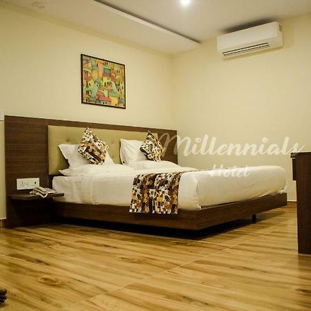 Millennials Hotel Bangalore Buitenkant foto