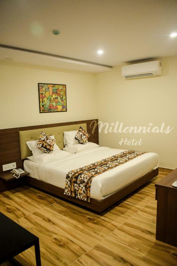 Millennials Hotel Bangalore Buitenkant foto