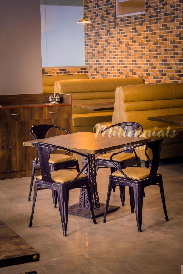 Millennials Hotel Anekal Buitenkant foto
