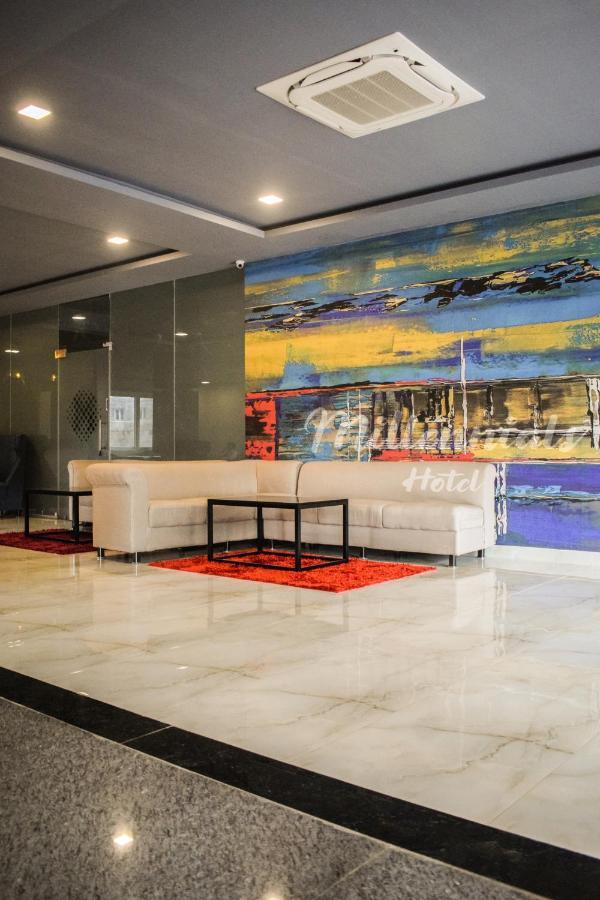 Millennials Hotel Anekal Buitenkant foto