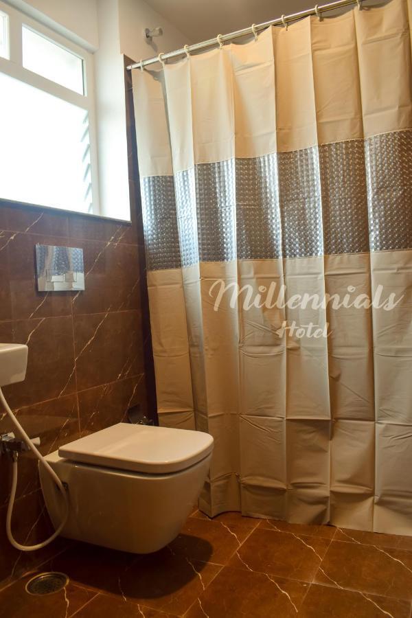 Millennials Hotel Bangalore Buitenkant foto