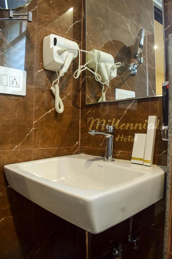 Millennials Hotel Anekal Buitenkant foto